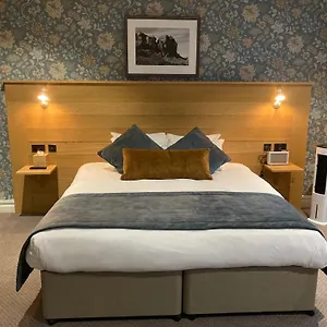 https://the-black-hat.yorkshirehotels.net